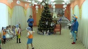 "Новогодний танец гномиков с лопатками" песенка