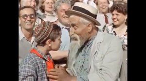 Старик Хоттабыч фильм 1956. Фрагмент. Футбол. Разговоры о важном. Союзники России