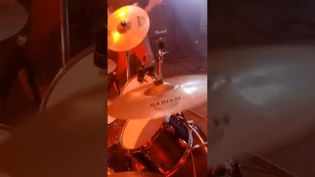 Мир сошел с ума! #тренды #метал #musicgenre #тренды2024 #рок #guitar #live #рокмузыка #metalmusic