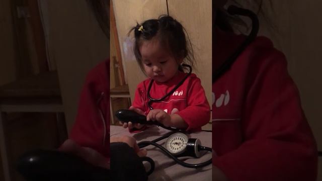 Альбина измеряет давление смотреть онлайн