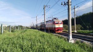 ЧС6 - 025 с пассажирским поездом следует по перегону Подсолнечная -Клин.