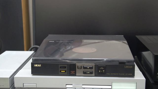 AKAI AP-M313 тангенциальный проигрыватель пластинок. Япония.