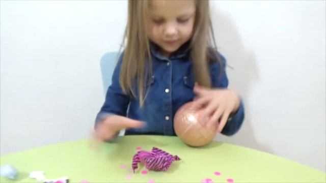 LOL CONFETTI POP Series 3 Golden Ball ЛОЛ КОНФЕТТИ ПОП ЗОЛОТОЙ ШАР смотреть онлайн