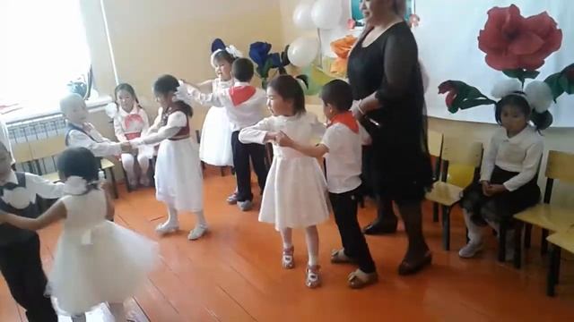 Айсезим кызым . Бала бакчадагы эң акыркы  салтанат смотреть онлайн