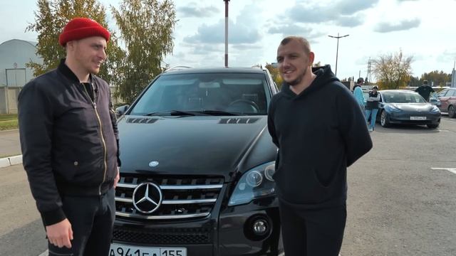 ГРОЗНАЯ БИТВА AMG ML63 vs Infiniti FX50s vs Range Rover Sport 5.0 vs DRAG Touareg 4.2 TDI V8 смотреть онлайн