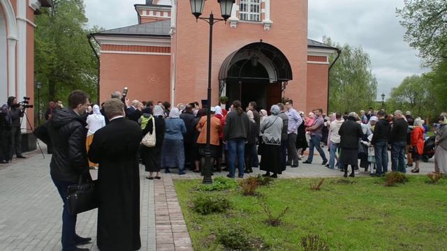 Колокольный звон на великое освящение храма в Большом Покровском смотреть онлайн