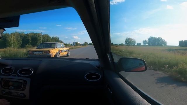 Жига Ракета VS Mercedes W221 & Opel Astra GTC & Subaru Legacy & Hyundai Solaris смотреть онлайн