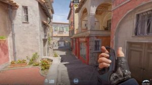 The Best Knife Glove Combos (Under £1000)