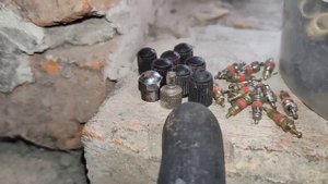 PLASTILIN. НАШЕЛ КЛАД ШИНОМОНТАЖНЫХ ГРУЗИКОВ! ПЛАВКА СВИНЦА. ОБЖИГ ЛАТУНИ. ПОИСК МЕДИ И МЕТАЛЛОЛОМА