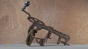 реставрация ржавой овощечистки для яблок 100-летней давности