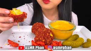 ASMR HOT CHEETOS MAC AND CHEESE BALLS DIPPED in CHEESE (Crunchy Eating Sounds) NO TALKING ASMR Phan