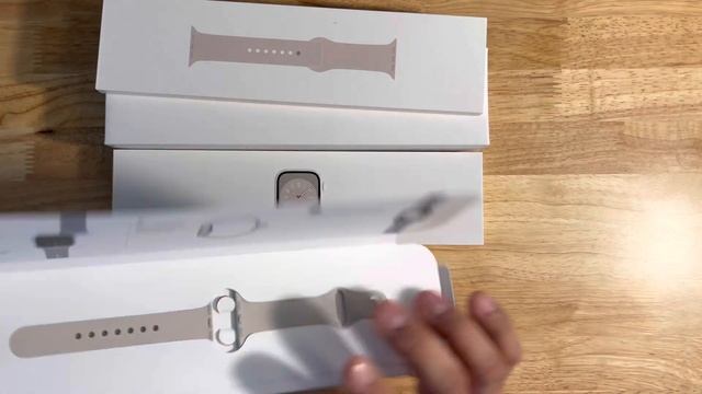 Apple Watch Series 8 GPS 41mm Starlight Aluminum Case With Starlight Sport Band - S/M
