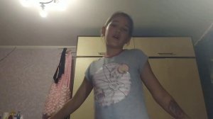 Пою песню сломанная лапка📿👑