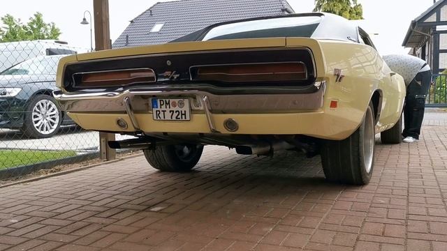 Dodge Charger 1969 R/T 440 Start Up Amazing V8 Sound смотреть онлайн