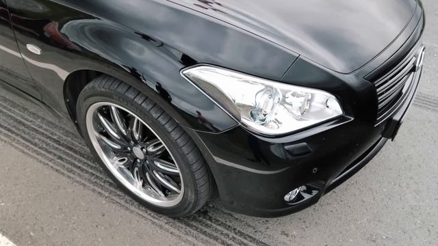 Infiniti M37x vs Mark X 3.5 vs Nissan LEAF vs Toyota Tourer V смотреть онлайн