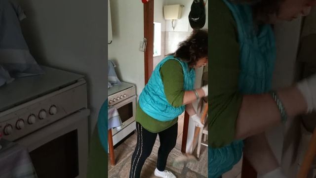 УБОРКА. ПОТОМ ШАШЛЫК смотреть онлайн