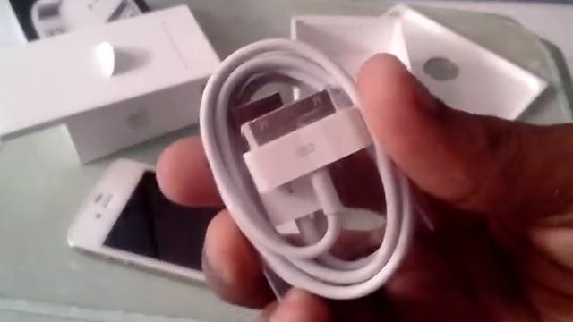 Apple iPhone 4 white (8GB) unboxing