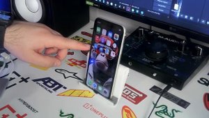 Как выключить айфон если экран iPhone не реагирует на касания и нажатия и завис