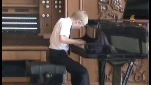 Усков Андрей 8лет Бах-двухголосная инвенция фа-минор