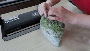 Полезная и долгожданная ПОКУПКА / вакуумный упаковщик RAWMID Future RFV-04 / Идея ужина Vika Siberia
