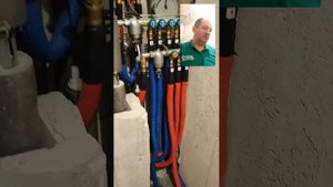 Краткий обзор монтажа инженерной сантехники в квартире.
