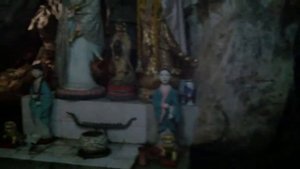 Спускаемся в пищеру Будды ,видео,фото.