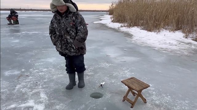 Подледный лов. смотреть онлайн