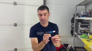 4. Скол на черном цвете удалить своми руками