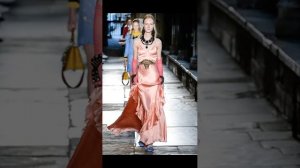 Gucci Весна лето 2017 Коллекции