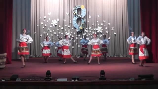 Танцевальная группа  Алёнушка, г  Ершов смотреть онлайн