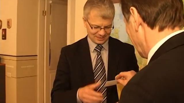 В Вентспилс прибывает посол Литовской Республики смотреть онлайн