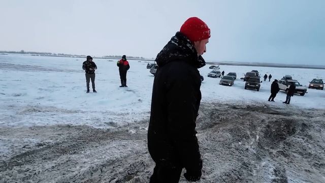 РЕДКАЯ КАМРИ 4WD напугала ДЖИПЕРОВ смотреть онлайн