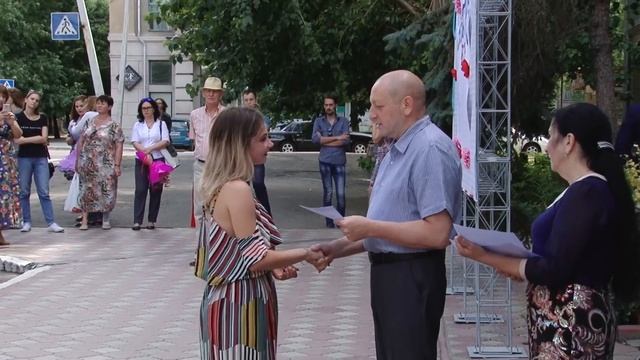 ВРУЧЕНИЕ ДИПЛОМОВ выпускникам колледжа АКАДЕМИИ МАТУСОВСКОГО - 2019! смотреть онлайн