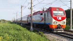 ЭП2К - 030 с пассажирским поездом проследует перегон Подсолнечная-Клин.