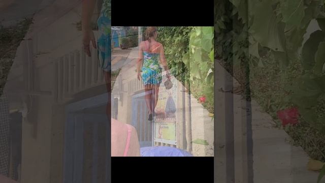 Главная улица на острове Малапаскуя