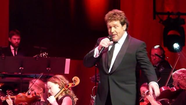 Michael Ball 'Mack the Knife' live Nottingham 20.11.16 HD смотреть онлайн