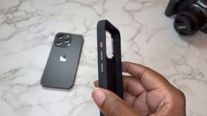 Apple iPhone 15 Pro Benks MAG Clap Armor Pro Case | Kevlar & Protection