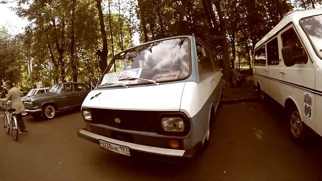 Выставка ретро авто в Сокольниках