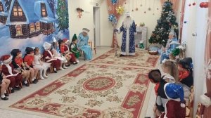 "Деревня Дед Морозовка" новогодний утренник для средней группы