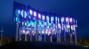 Инсталляция Северное сияние в городе Полярные Зори