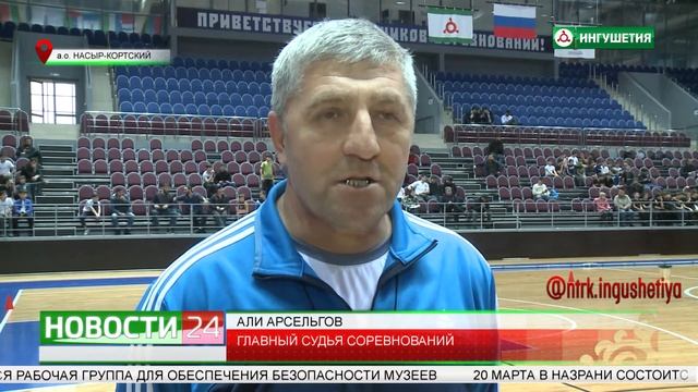 Во Дворце спорта прошли "Веселые старты",  приуроченные ко Дню воссоединения Крыма с Россией.