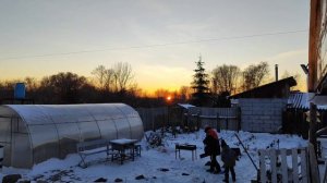 ЖДЕМ СЫНОВЕЙ /ГОТОВИМ/ДЕЛА ДОМАШНИЕ..