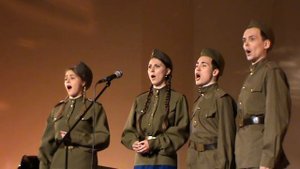 13. "Рябина" Муз. А. Колкера, сл. К. Рыжова