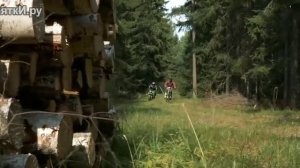 Finik finya- не гоняйте пацаны. Не повторяйте етого дома все действие виполнены професионалами