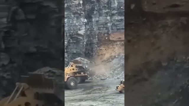 Отец с сыном на волне