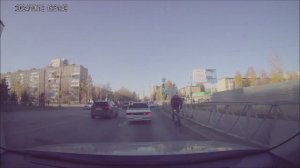 2024-10-12 - Велосипедяй по встречке...