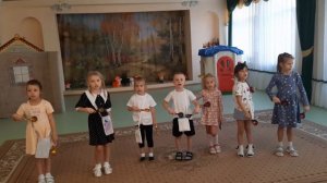 "По малину в сад пойдём" муз. А. Филиппенко, сл. Т.Волгиной