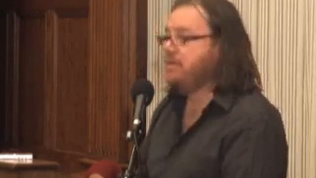 Mahmoud Darwish -- "Violins" | محود درويش -- الكمنجات смотреть онлайн