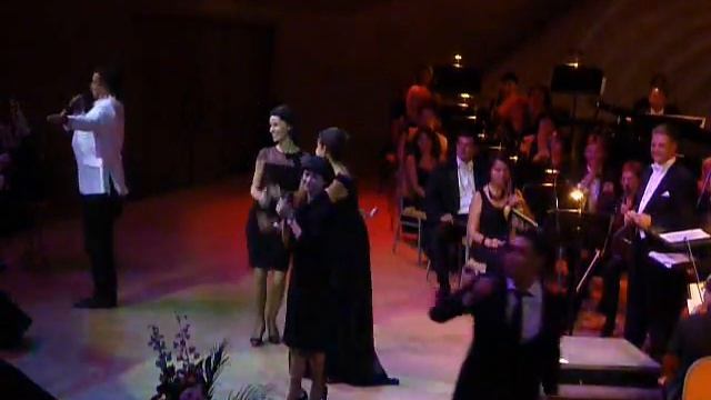 Наши поющие телеведущие