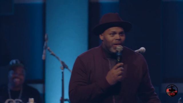 Thanksgiving Celebration 2018 - Eric Roberson - Keep Your Eyes On High смотреть онлайн